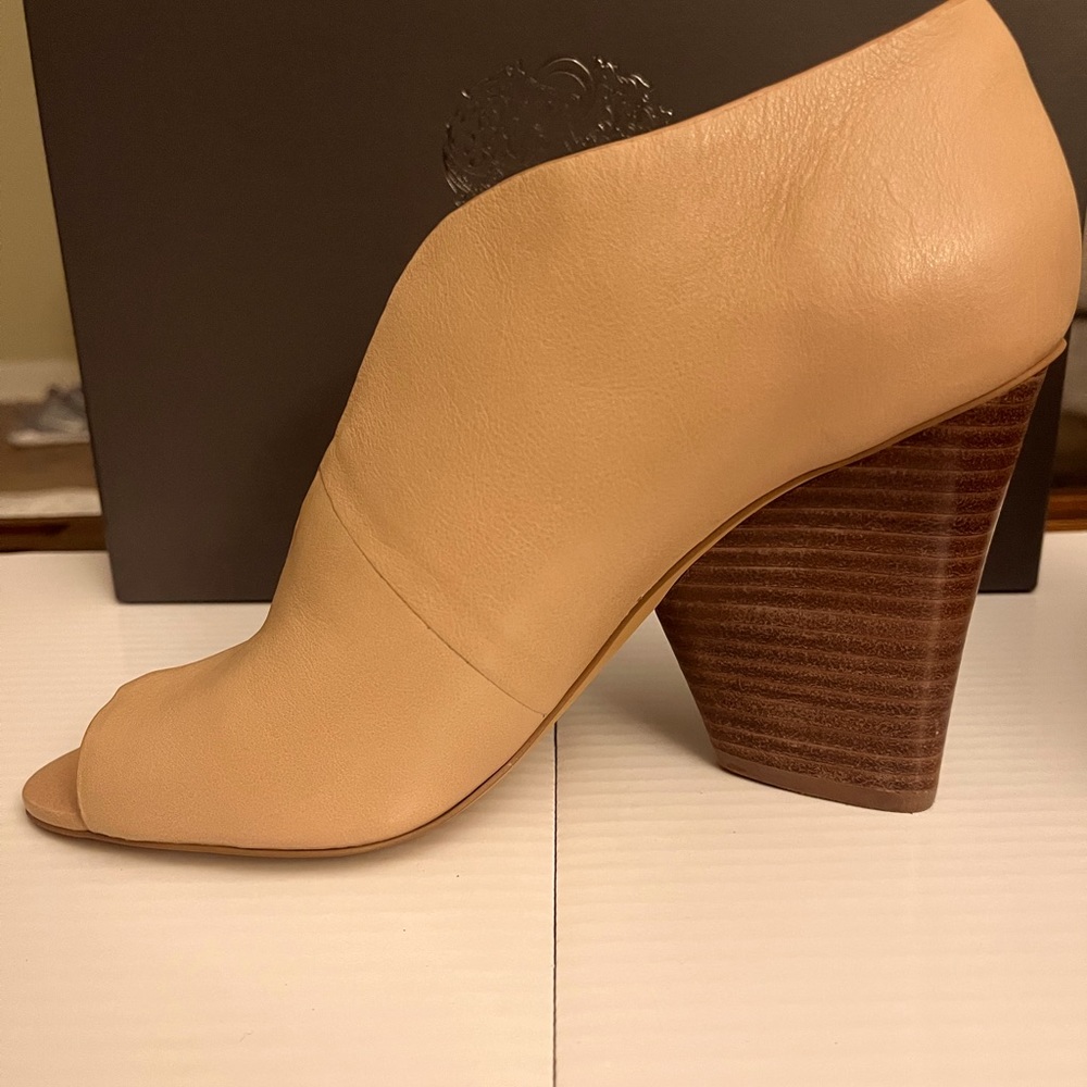 Vince Camuto